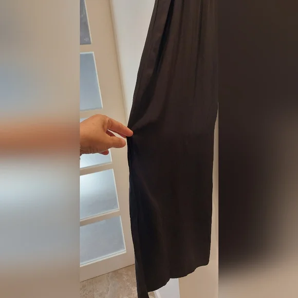 Elegant Black Wide Leg Jumpsuit - Picture 3 of 8